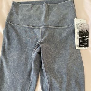 Wonder Under high rise leggings